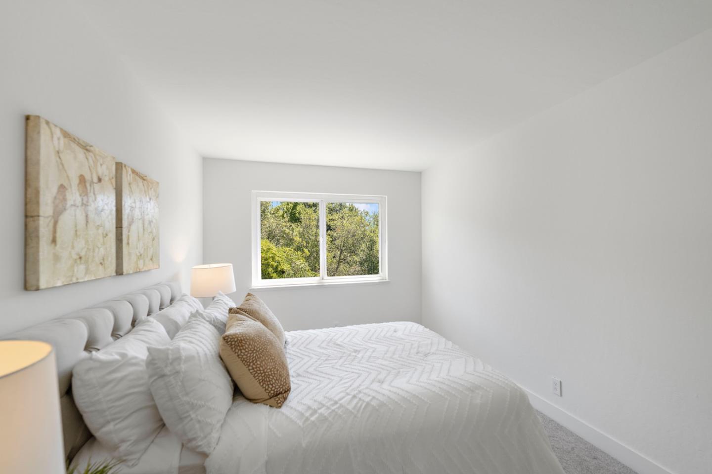 Detail Gallery Image 16 of 56 For 1580 Benton St, Sunnyvale,  CA 94087 - 5 Beds | 3 Baths