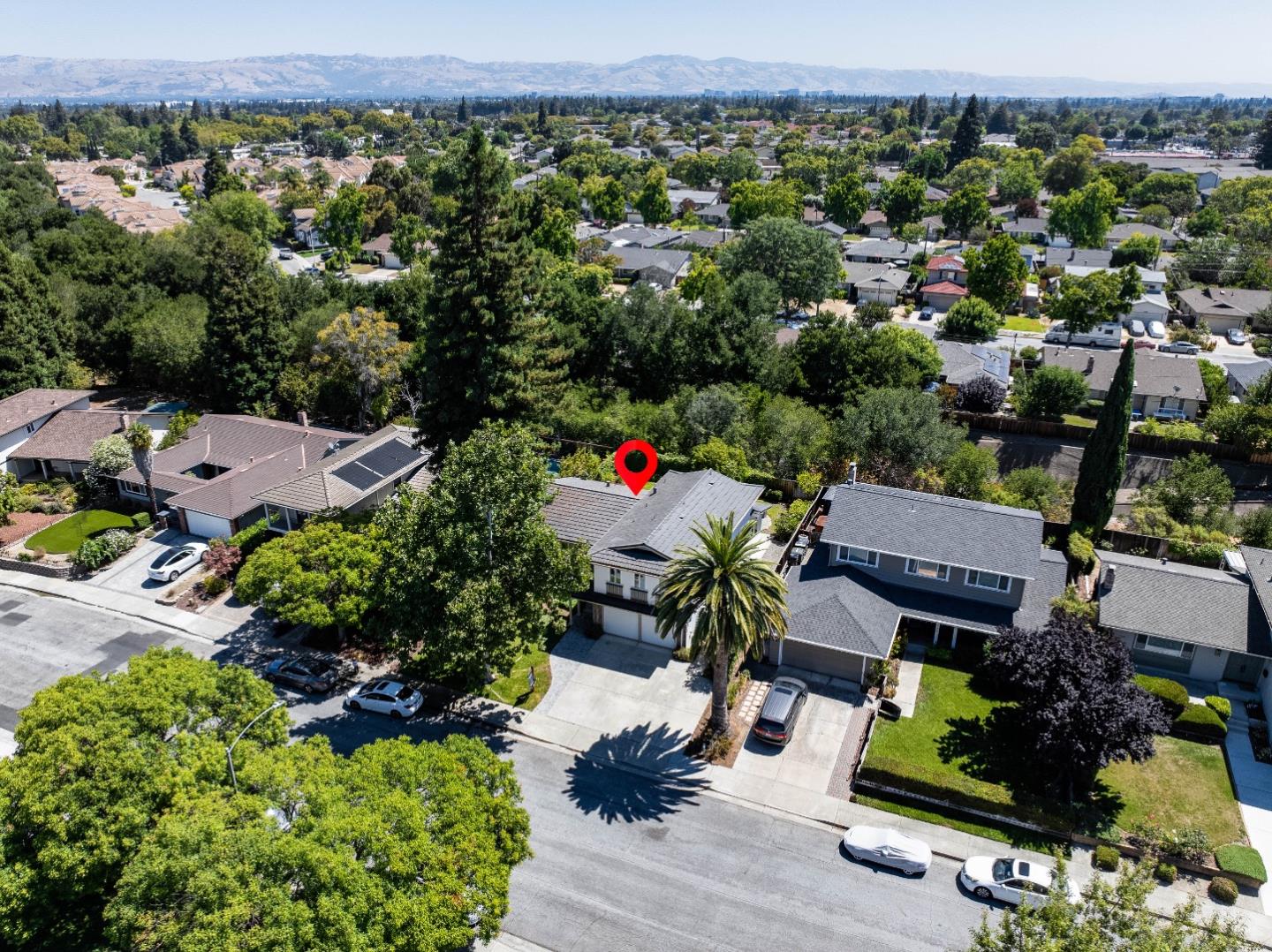 Detail Gallery Image 31 of 56 For 1580 Benton St, Sunnyvale,  CA 94087 - 5 Beds | 3 Baths
