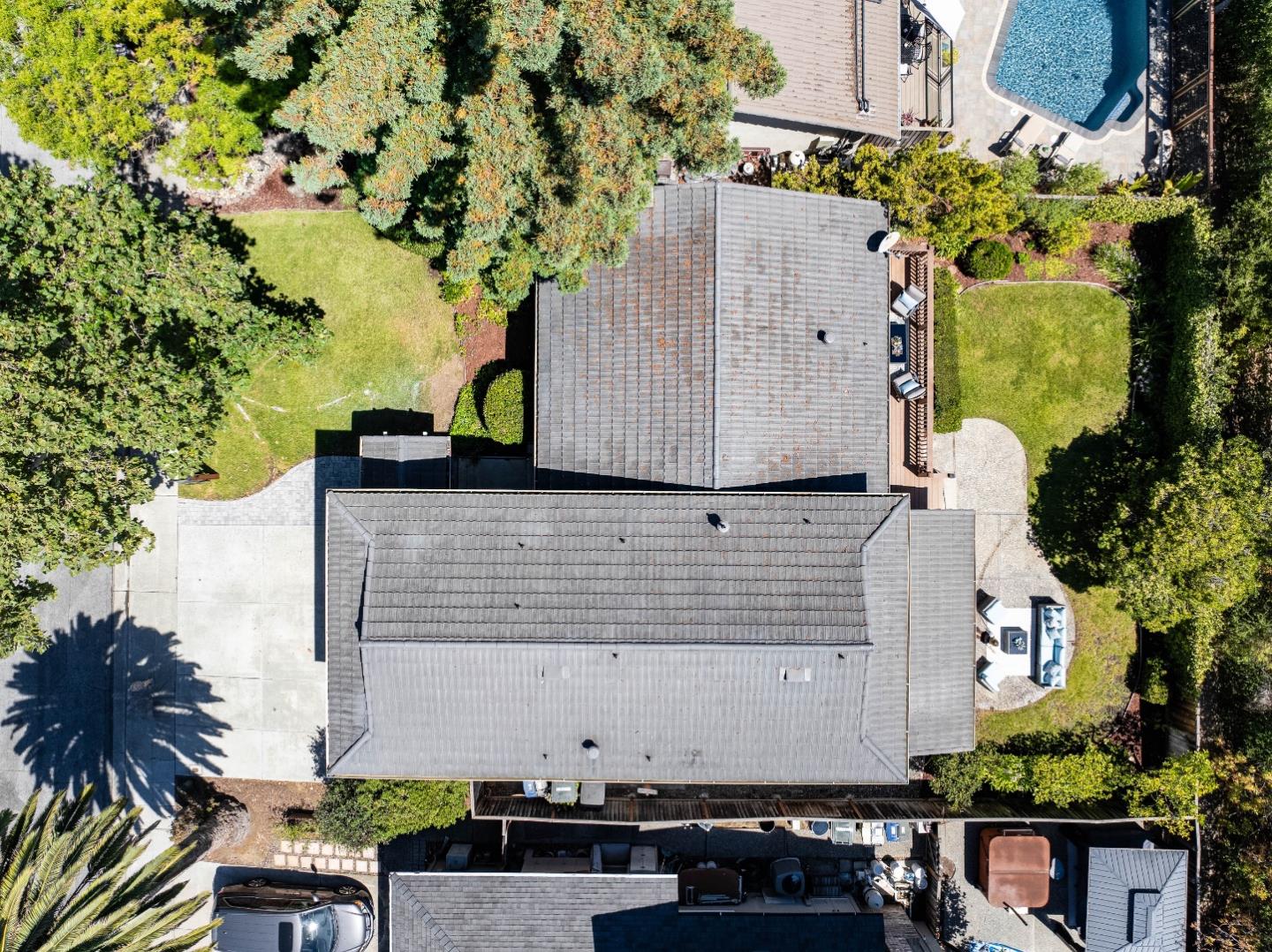 Detail Gallery Image 32 of 56 For 1580 Benton St, Sunnyvale,  CA 94087 - 5 Beds | 3 Baths