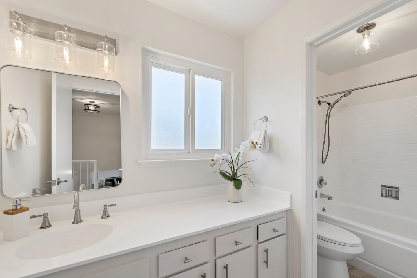 Detail Gallery Image 41 of 56 For 1580 Benton St, Sunnyvale,  CA 94087 - 5 Beds | 3 Baths