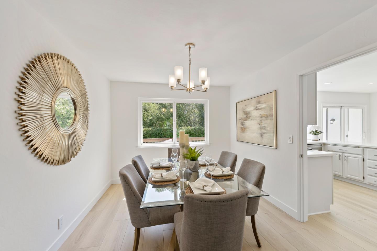 Detail Gallery Image 9 of 56 For 1580 Benton St, Sunnyvale,  CA 94087 - 5 Beds | 3 Baths