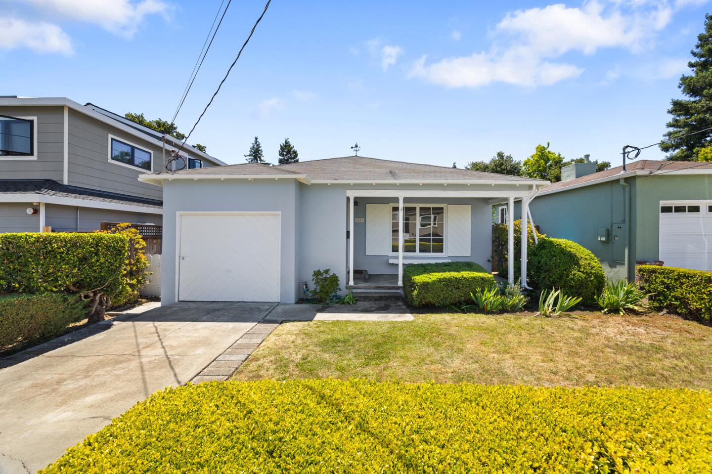 Detail Gallery Image 2 of 17 For 1423 Greenwood Ave, San Carlos,  CA 94070 - 2 Beds | 1 Baths