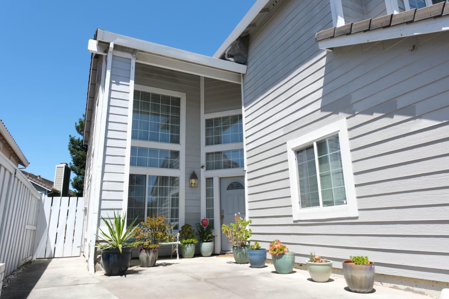 Detail Gallery Image 2 of 17 For 559 Topley Ct, Vallejo,  CA 94591 - 4 Beds | 3 Baths