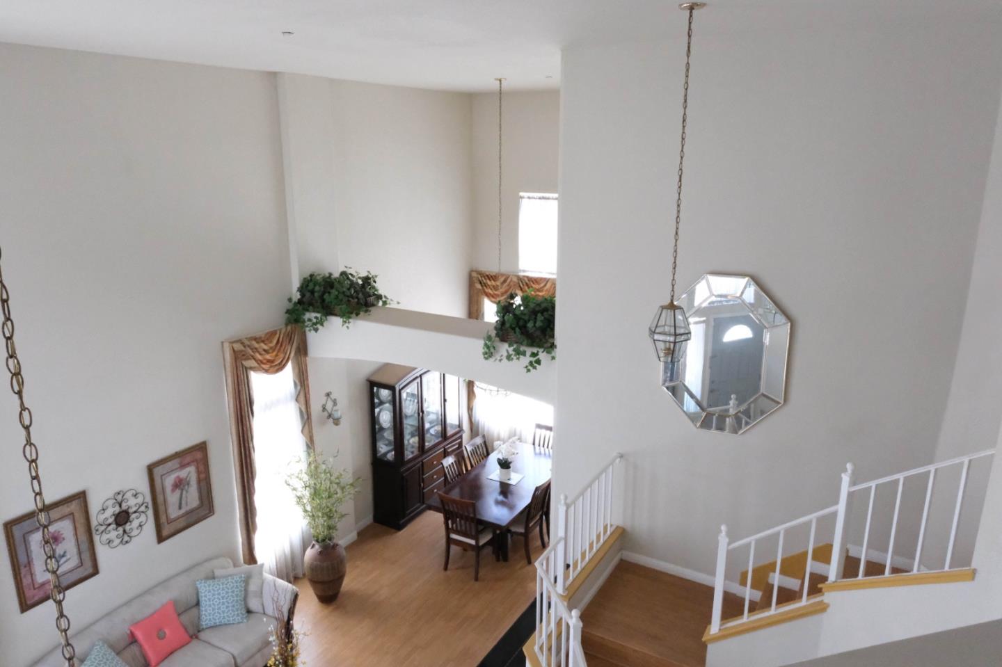Detail Gallery Image 5 of 17 For 559 Topley Ct, Vallejo,  CA 94591 - 4 Beds | 3 Baths