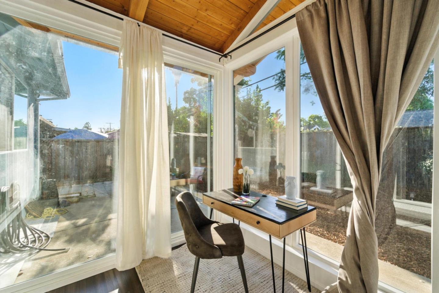 Detail Gallery Image 22 of 34 For 1705 Blossom Hill Rd, San Jose,  CA 95124 - 3 Beds | 2 Baths
