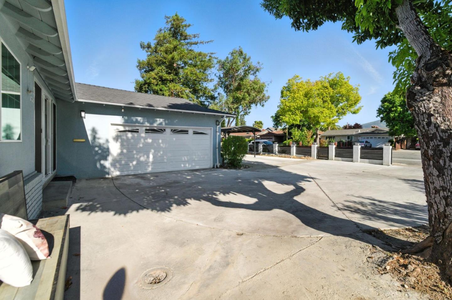 Detail Gallery Image 26 of 34 For 1705 Blossom Hill Rd, San Jose,  CA 95124 - 3 Beds | 2 Baths
