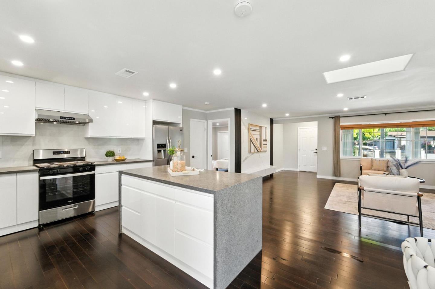 Detail Gallery Image 8 of 34 For 1705 Blossom Hill Rd, San Jose,  CA 95124 - 3 Beds | 2 Baths