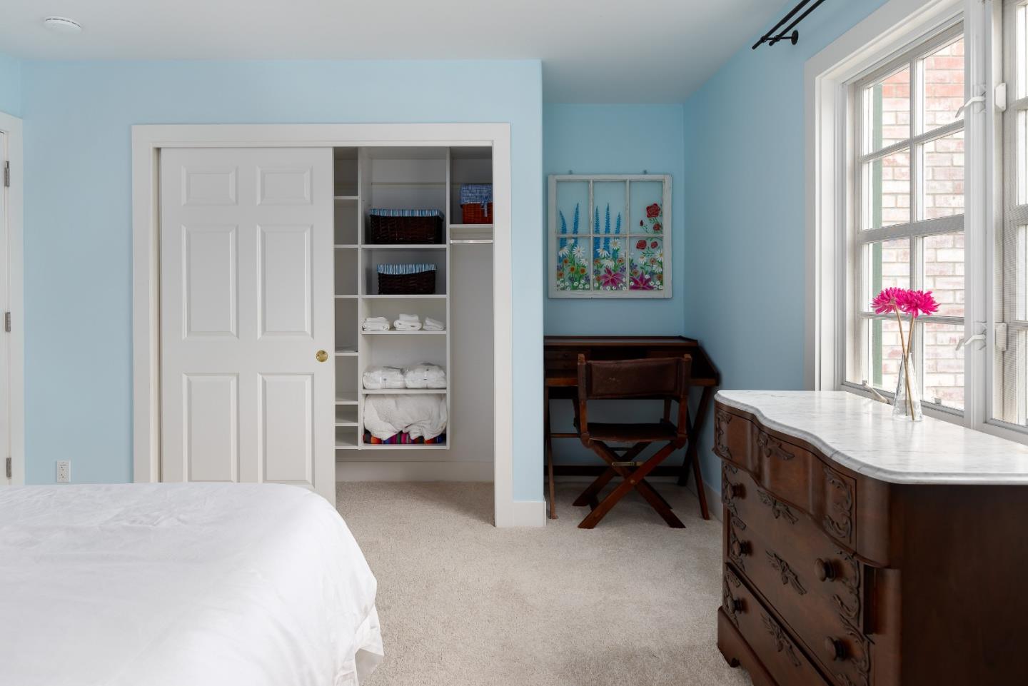 Detail Gallery Image 14 of 39 For 270 Gabarda Way, Portola Valley,  CA 94028 - 5 Beds | 3/1 Baths