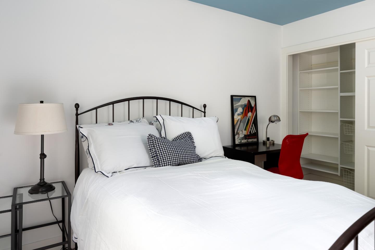Detail Gallery Image 19 of 39 For 270 Gabarda Way, Portola Valley,  CA 94028 - 5 Beds | 3/1 Baths