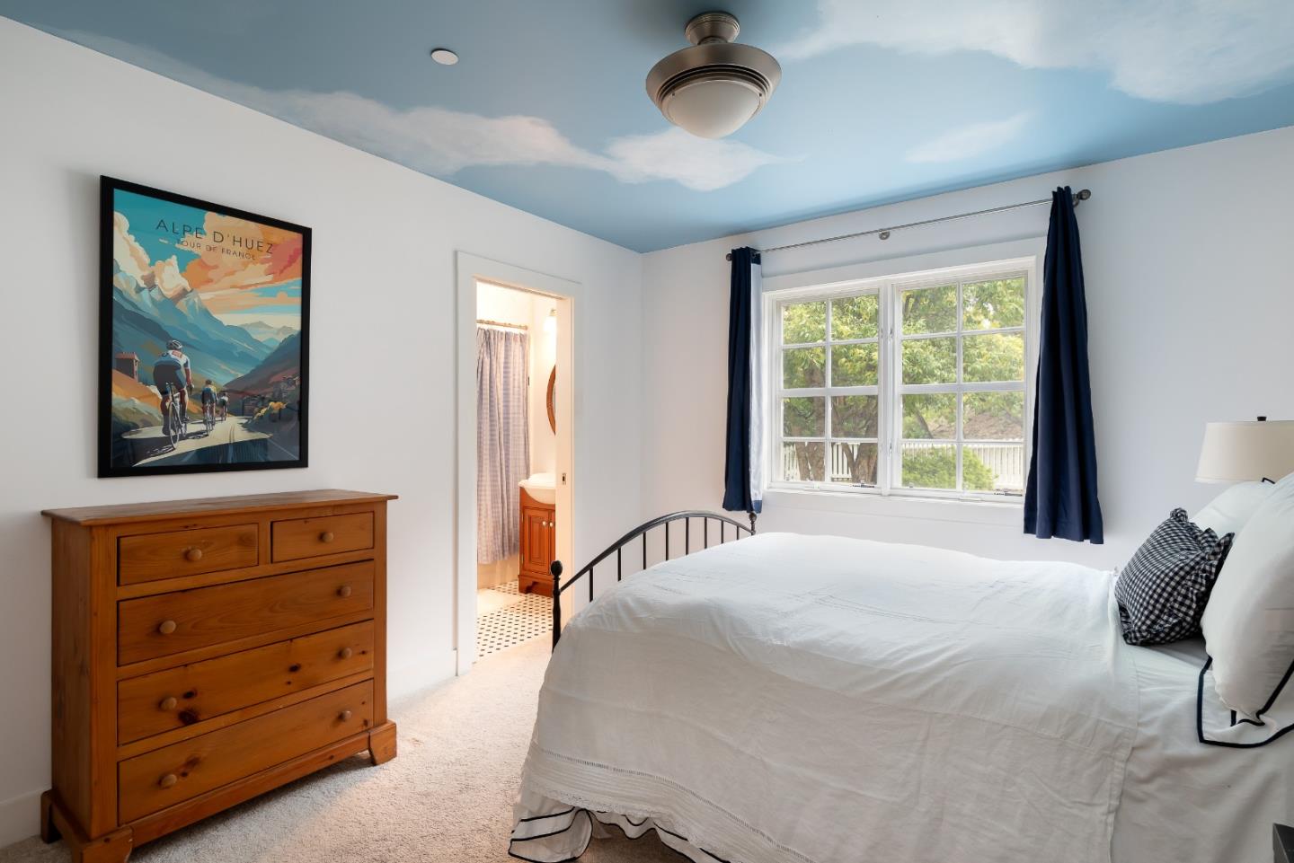 Detail Gallery Image 20 of 39 For 270 Gabarda Way, Portola Valley,  CA 94028 - 5 Beds | 3/1 Baths