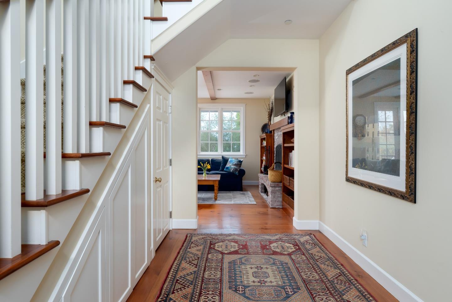Detail Gallery Image 6 of 39 For 270 Gabarda Way, Portola Valley,  CA 94028 - 5 Beds | 3/1 Baths
