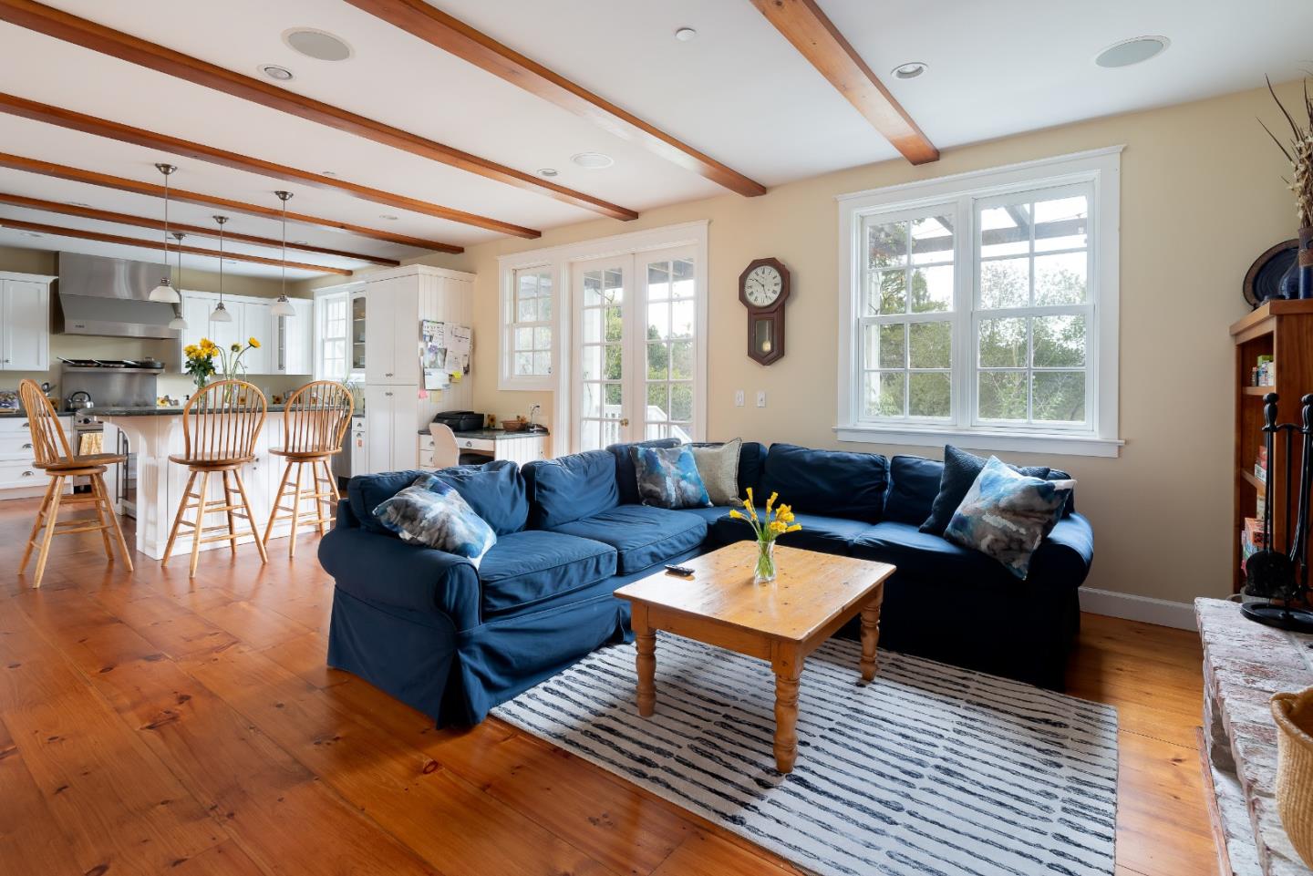 Detail Gallery Image 7 of 39 For 270 Gabarda Way, Portola Valley,  CA 94028 - 5 Beds | 3/1 Baths