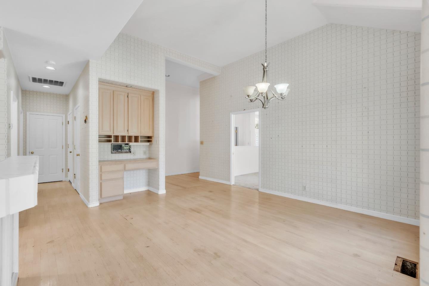 Detail Gallery Image 19 of 27 For 4443 Deer Field Way, Danville,  CA 94506 - 3 Beds | 4/1 Baths