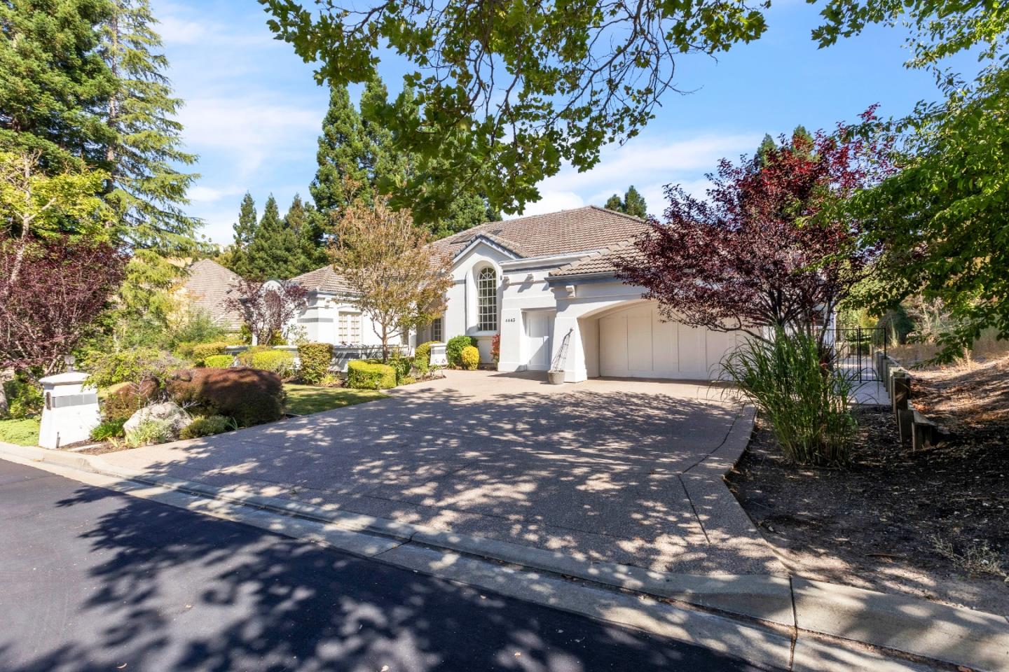 Detail Gallery Image 5 of 27 For 4443 Deer Field Way, Danville,  CA 94506 - 3 Beds | 4/1 Baths