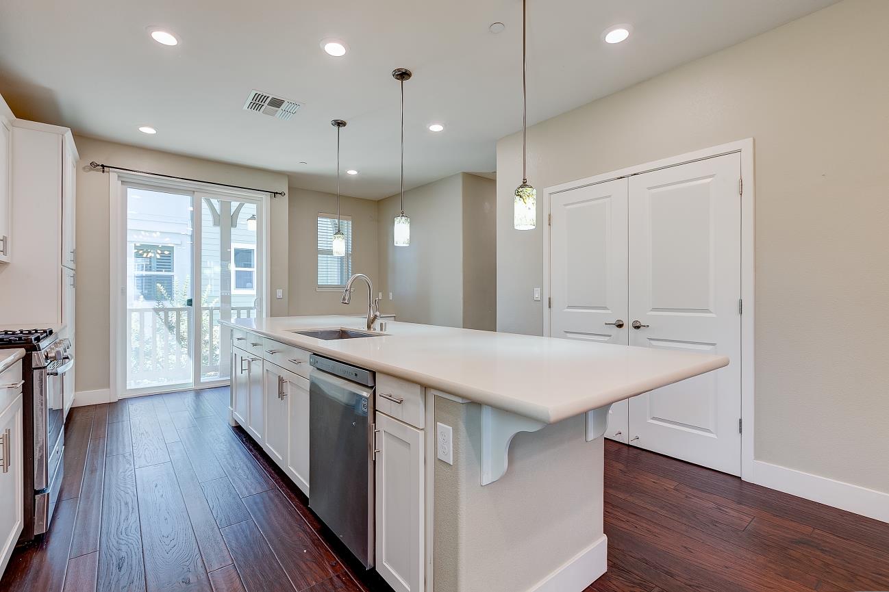 Detail Gallery Image 14 of 31 For 4053 Clare St, Dublin,  CA 94568 - 4 Beds | 3/1 Baths