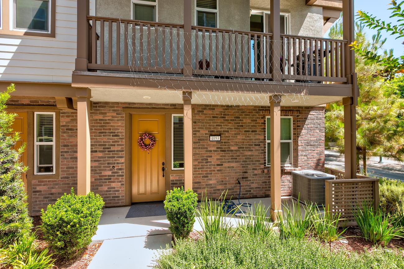 Detail Gallery Image 2 of 31 For 4053 Clare St, Dublin,  CA 94568 - 4 Beds | 3/1 Baths
