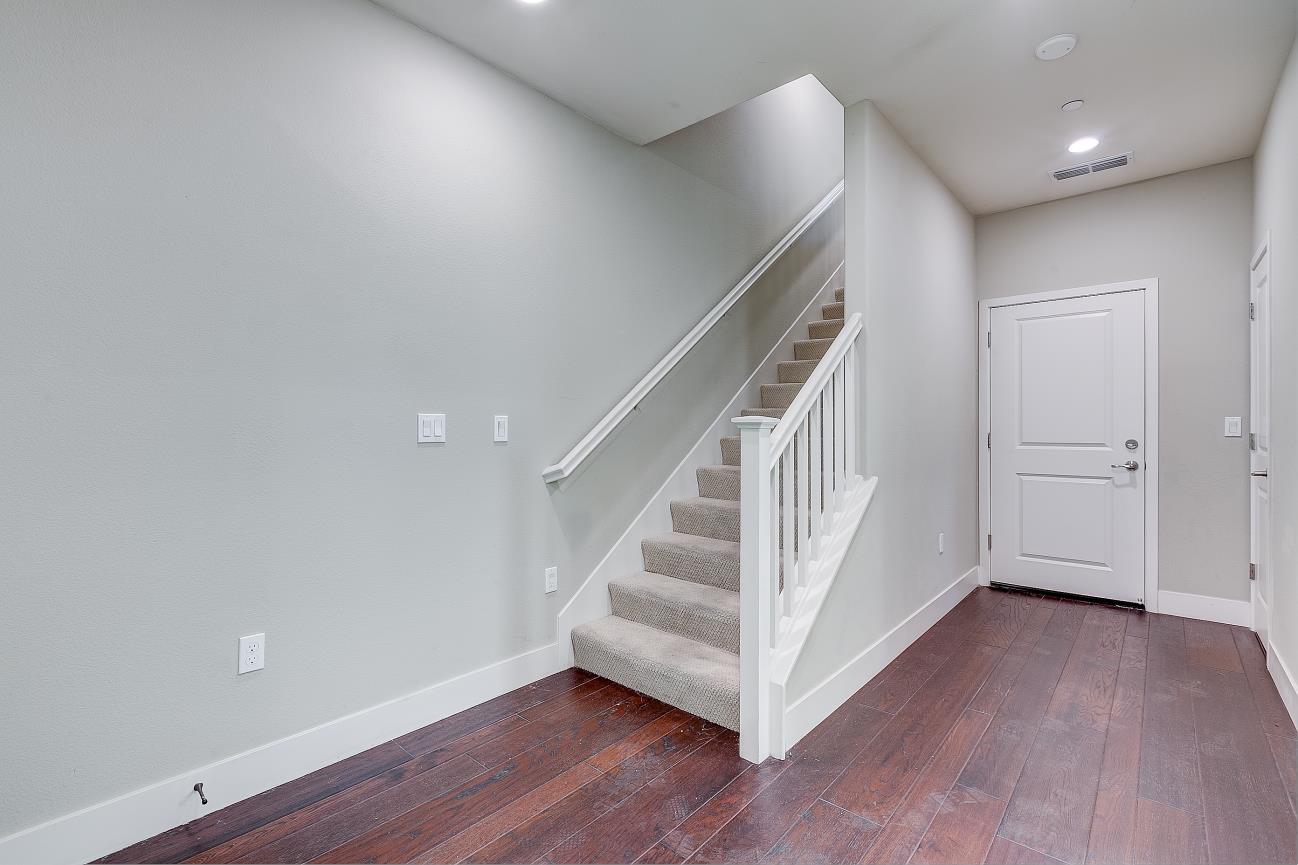 Detail Gallery Image 6 of 31 For 4053 Clare St, Dublin,  CA 94568 - 4 Beds | 3/1 Baths