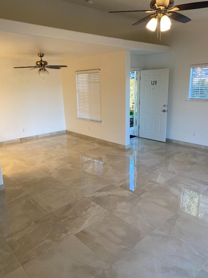 Detail Gallery Image 10 of 27 For 1542 E Alluvial Ave #128,  Fresno,  CA 93720 - 3 Beds | 2 Baths