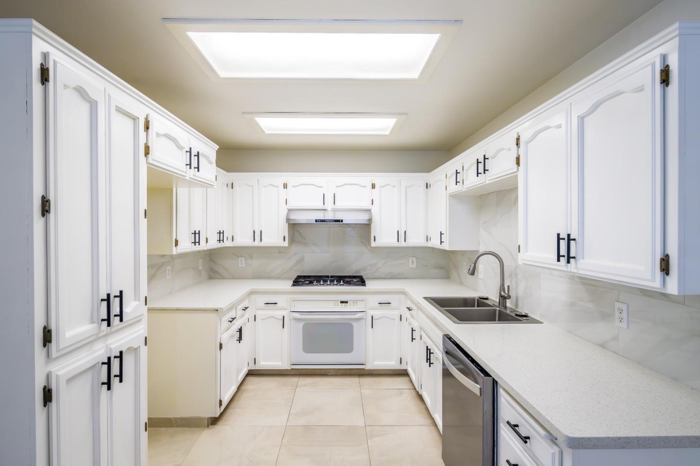 Detail Gallery Image 17 of 27 For 1542 E Alluvial Ave #128,  Fresno,  CA 93720 - 3 Beds | 2 Baths