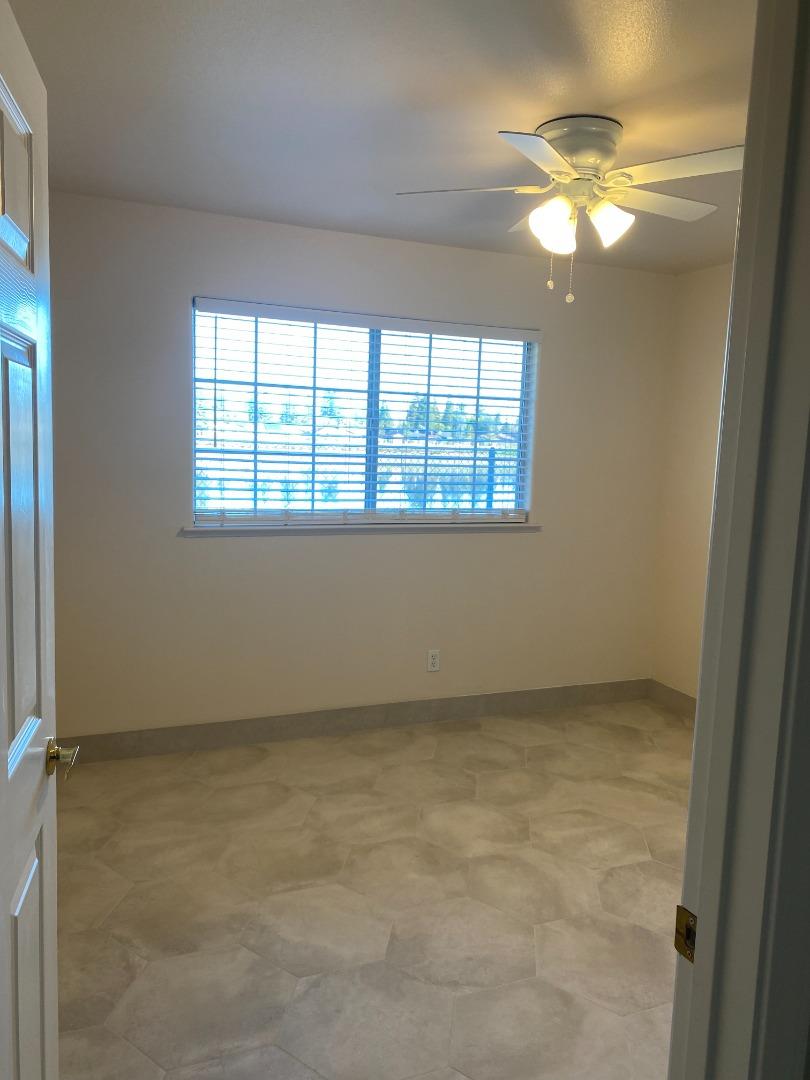 Detail Gallery Image 21 of 27 For 1542 E Alluvial Ave #128,  Fresno,  CA 93720 - 3 Beds | 2 Baths