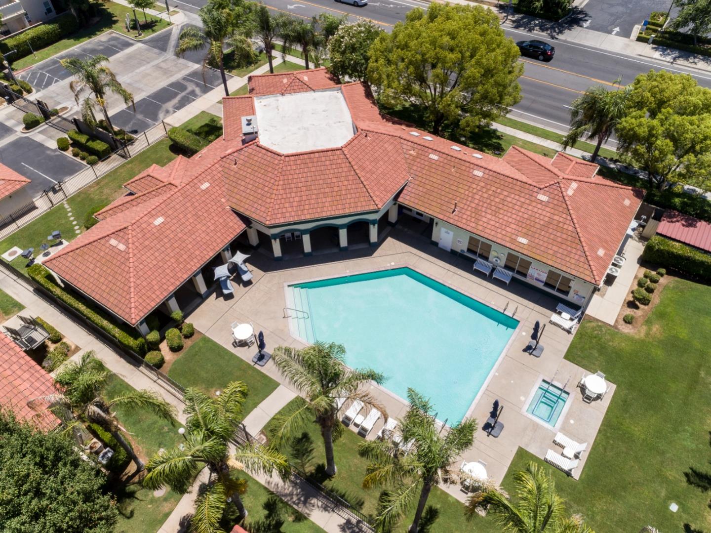 Detail Gallery Image 4 of 27 For 1542 E Alluvial Ave #128,  Fresno,  CA 93720 - 3 Beds | 2 Baths