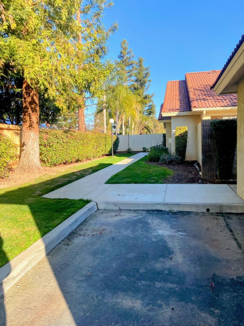 Detail Gallery Image 7 of 27 For 1542 E Alluvial Ave #128,  Fresno,  CA 93720 - 3 Beds | 2 Baths