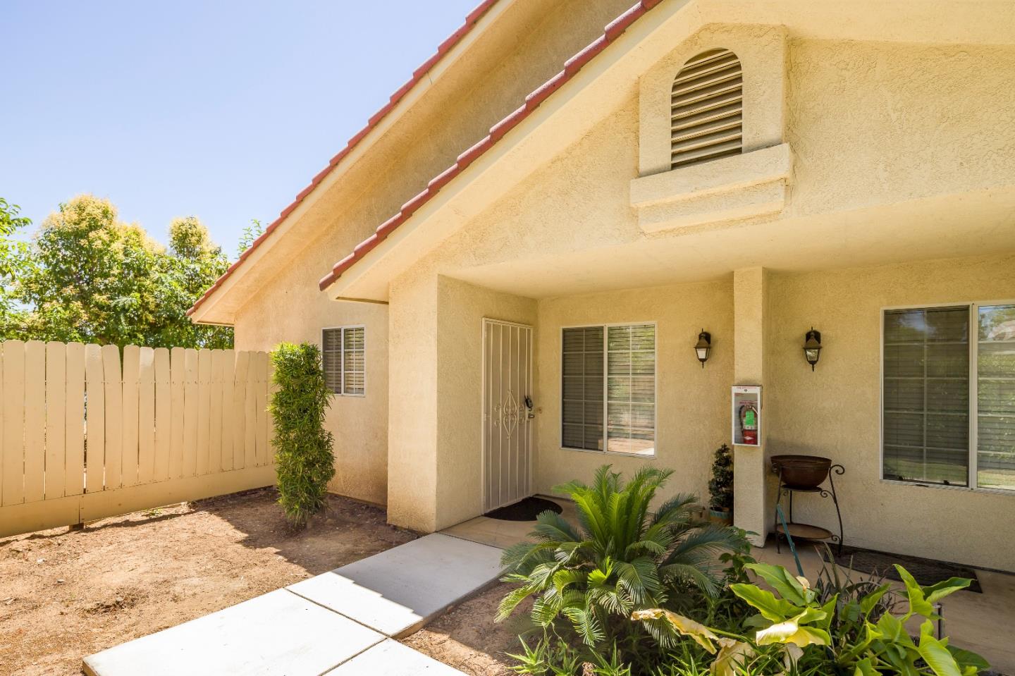 Detail Gallery Image 9 of 27 For 1542 E Alluvial Ave #128,  Fresno,  CA 93720 - 3 Beds | 2 Baths