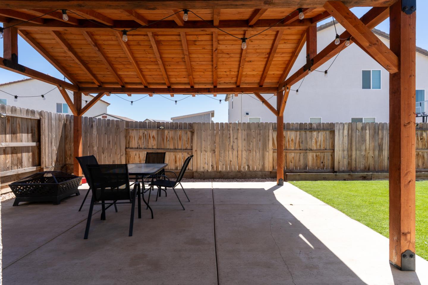 Detail Gallery Image 36 of 50 For 2040 Edwards St, Los Banos,  CA 93635 - 4 Beds | 3 Baths