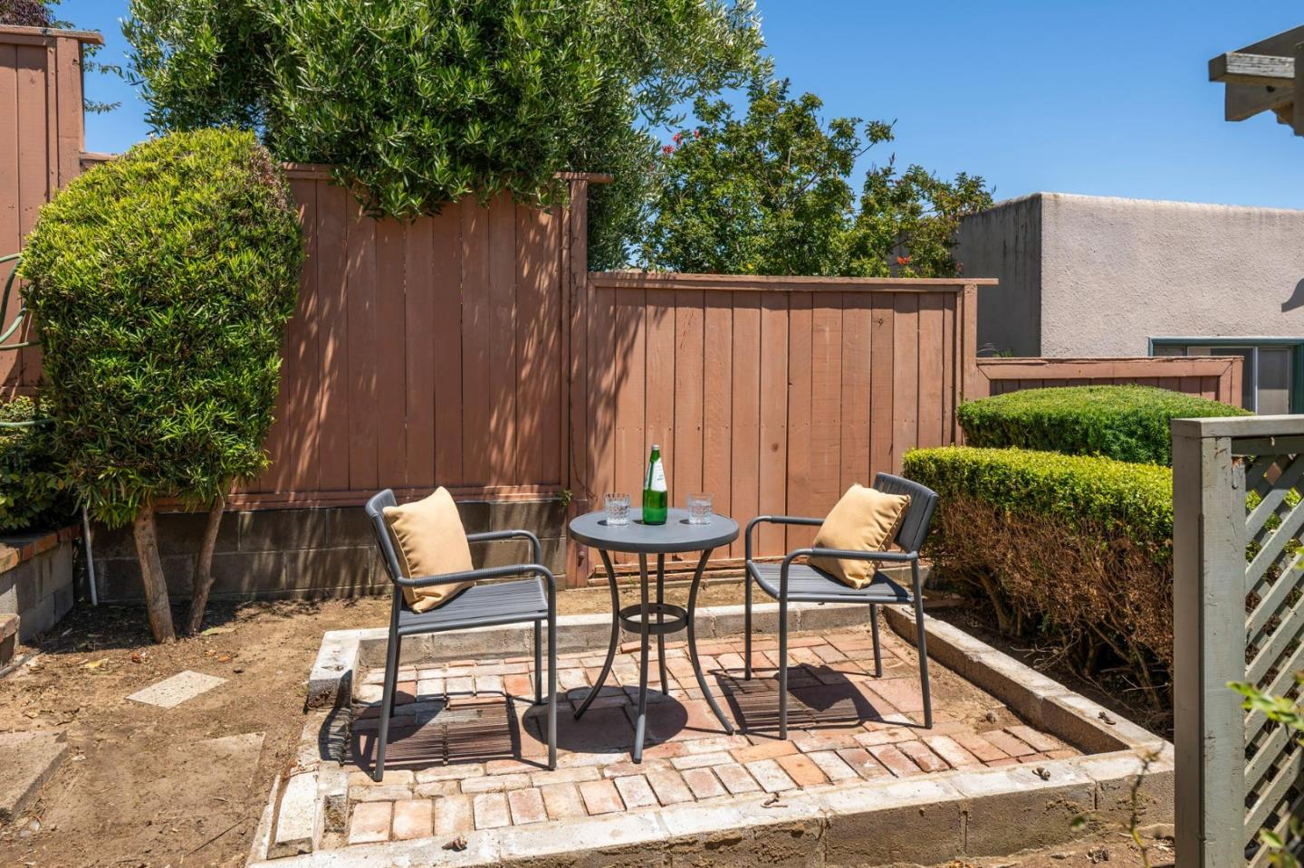 Detail Gallery Image 19 of 22 For 633 Pine Ter, South San Francisco,  CA 94080 - 3 Beds | 1 Baths