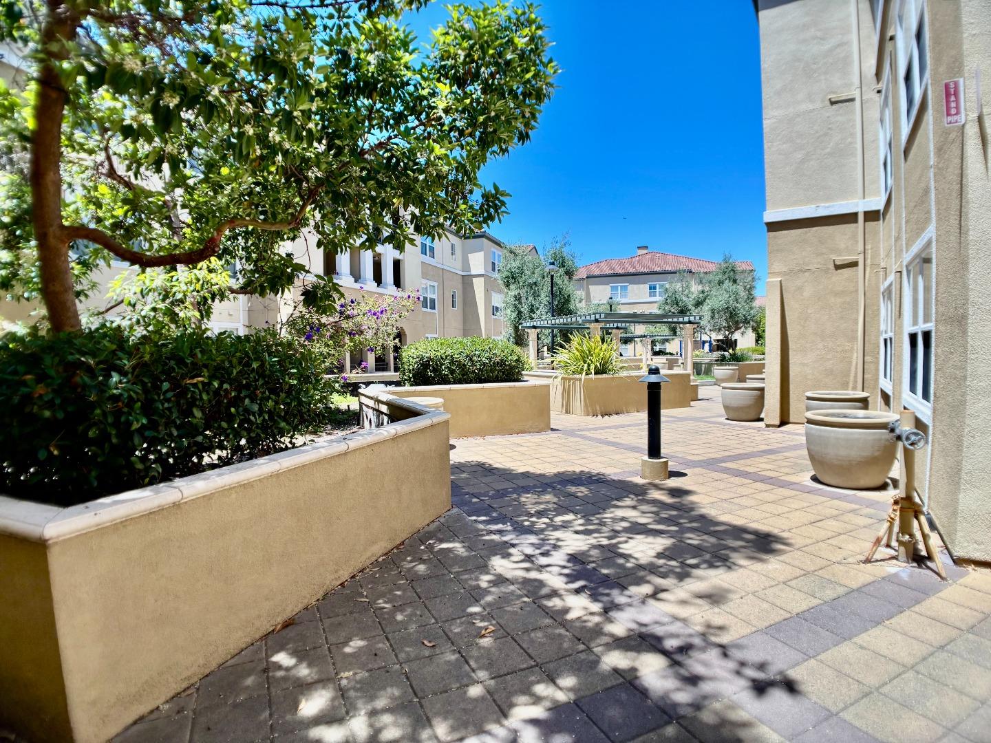 Detail Gallery Image 4 of 23 For 1883 Agnew Rd #425,  Santa Clara,  CA 95054 - 2 Beds | 2 Baths