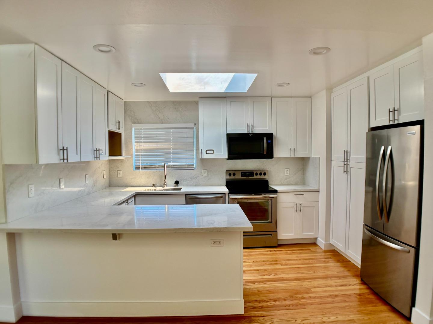 Detail Gallery Image 4 of 32 For 1352 Carrie Lee Way, San Jose,  CA 95118 - 3 Beds | 2 Baths