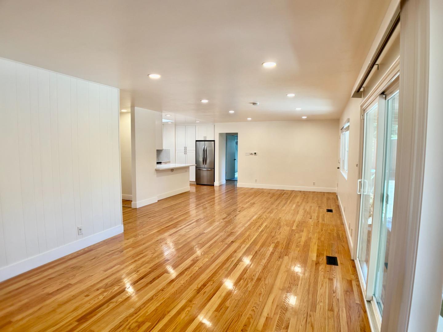 Detail Gallery Image 9 of 32 For 1352 Carrie Lee Way, San Jose,  CA 95118 - 3 Beds | 2 Baths