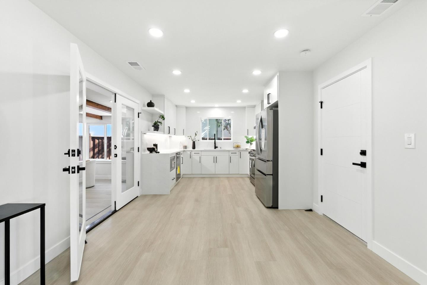 Detail Gallery Image 9 of 60 For 3284 Denton Way, San Jose,  CA 95121 - 5 Beds | 3 Baths