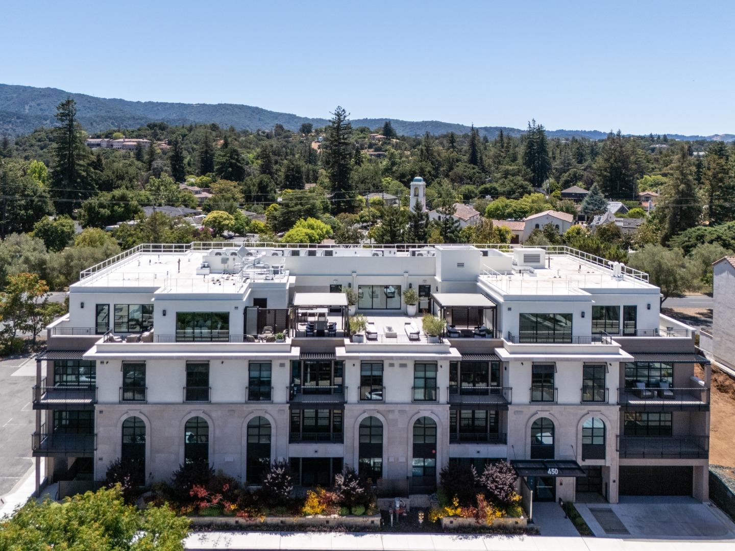 Detail Gallery Image 10 of 11 For 450 First St #302,  Los Altos,  CA 94022 - 2 Beds | 2/1 Baths