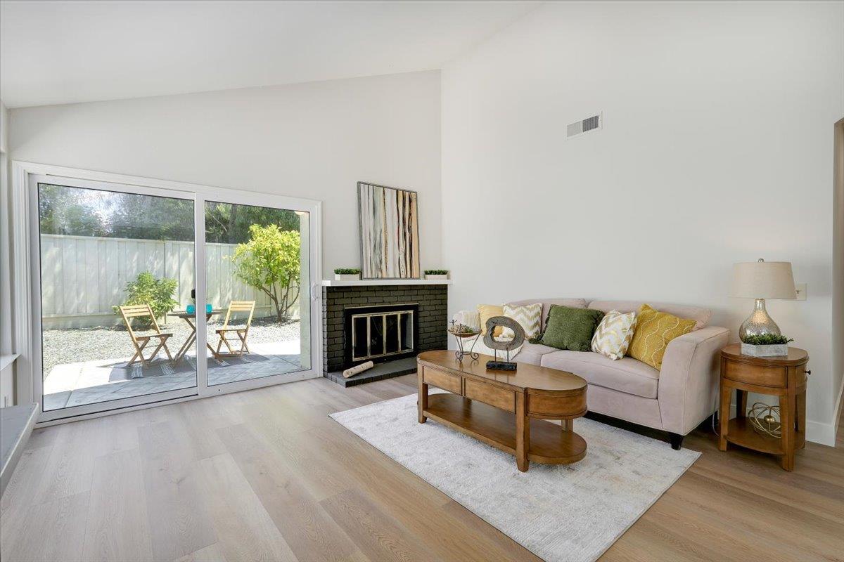 Detail Gallery Image 18 of 35 For 505 Drake Ct, Foster City,  CA 94404 - 4 Beds | 2/1 Baths