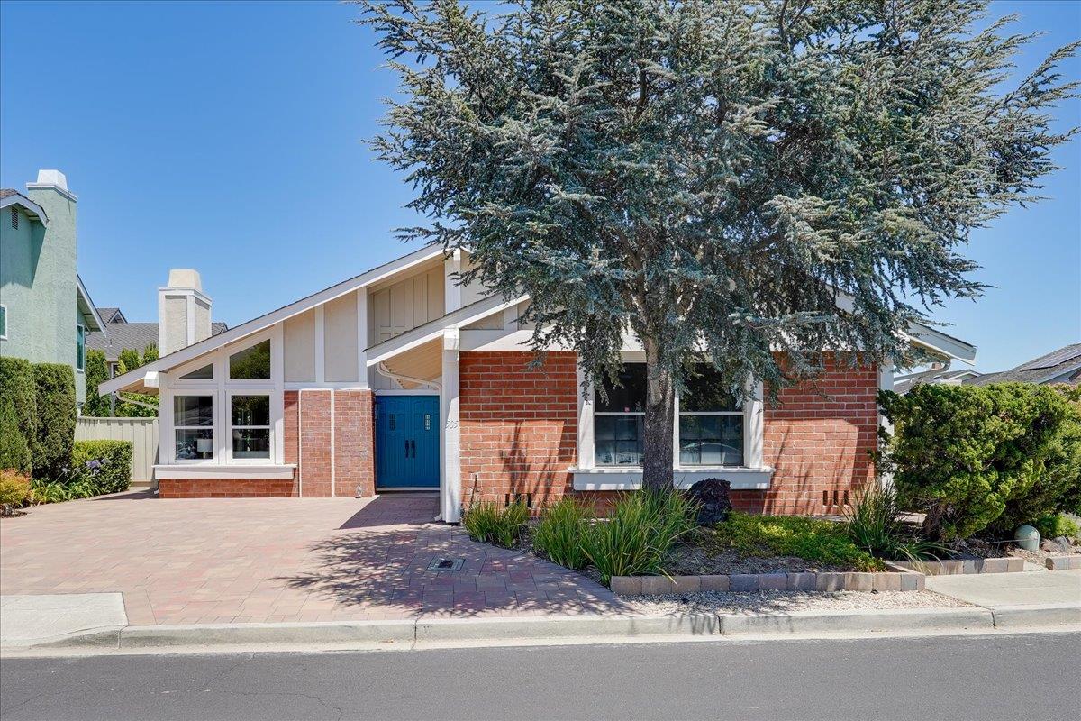 Detail Gallery Image 2 of 35 For 505 Drake Ct, Foster City,  CA 94404 - 4 Beds | 2/1 Baths