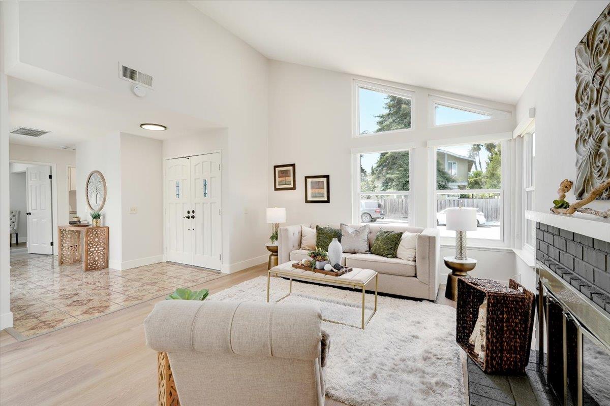 Detail Gallery Image 6 of 35 For 505 Drake Ct, Foster City,  CA 94404 - 4 Beds | 2/1 Baths