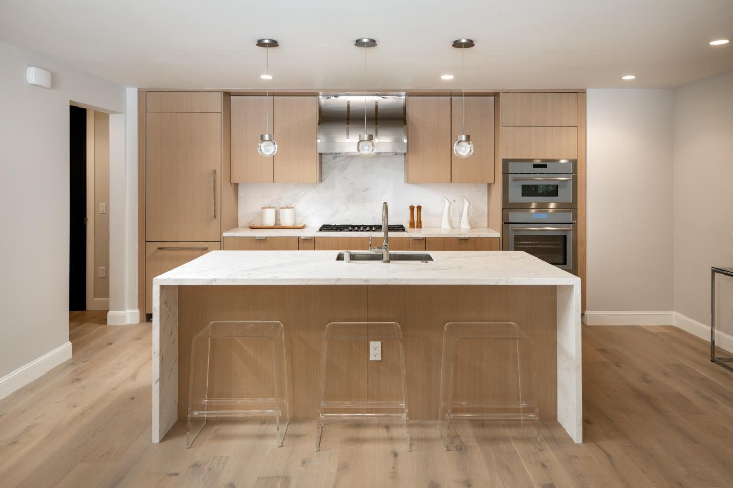 Detail Gallery Image 2 of 12 For 450 First St #107,  Los Altos,  CA 94022 - 2 Beds | 2 Baths