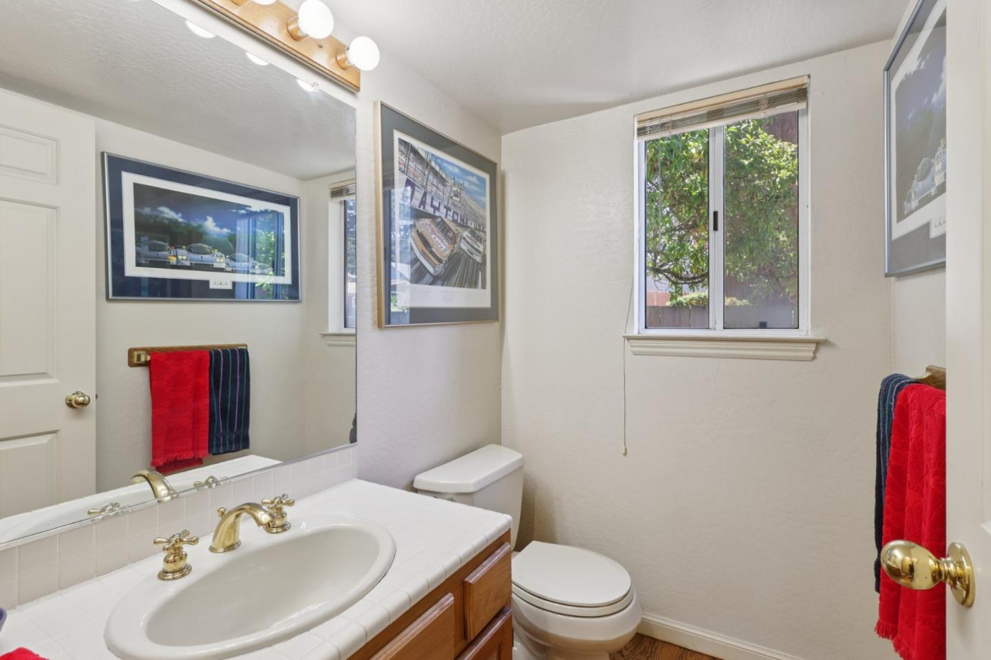 Detail Gallery Image 18 of 32 For 296 San Pedro Ave, Pacifica,  CA 94044 - 4 Beds | 2/1 Baths