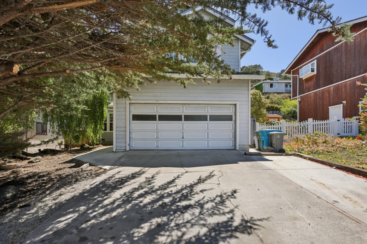 Detail Gallery Image 2 of 32 For 296 San Pedro Ave, Pacifica,  CA 94044 - 4 Beds | 2/1 Baths