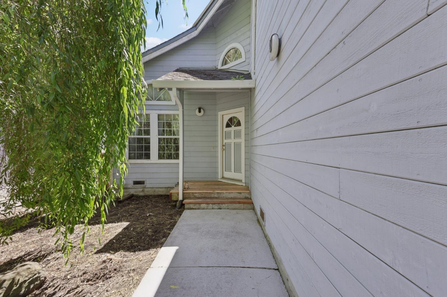Detail Gallery Image 4 of 32 For 296 San Pedro Ave, Pacifica,  CA 94044 - 4 Beds | 2/1 Baths
