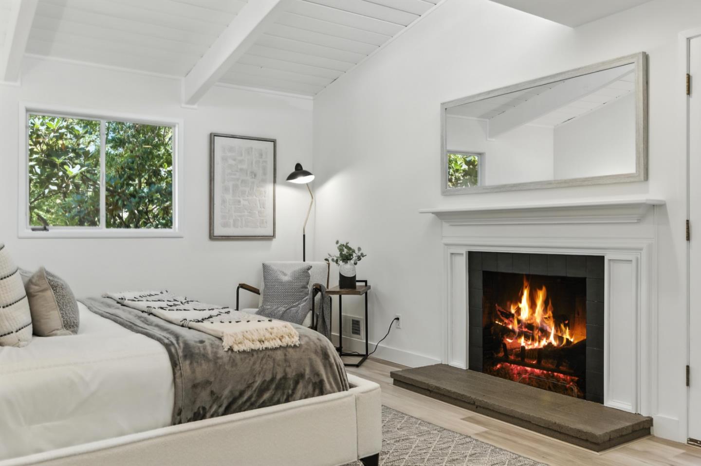 Detail Gallery Image 16 of 43 For 666 Georgia Ave, Palo Alto,  CA 94306 - 3 Beds | 3 Baths