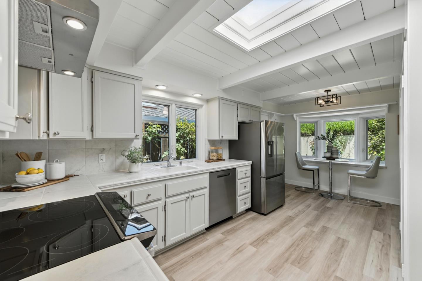 Detail Gallery Image 9 of 43 For 666 Georgia Ave, Palo Alto,  CA 94306 - 3 Beds | 3 Baths