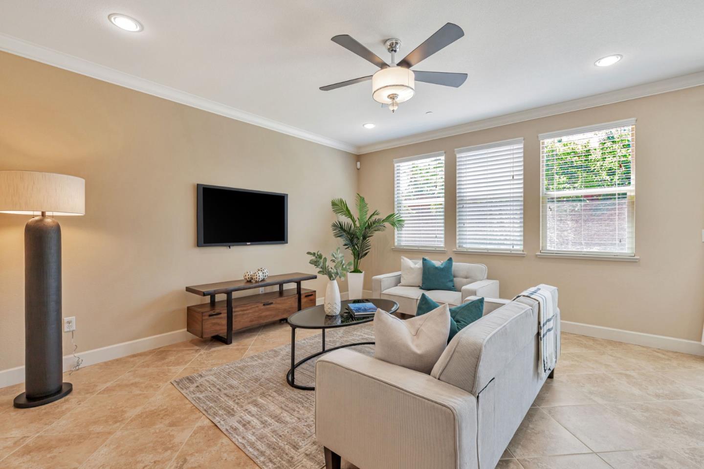 Detail Gallery Image 10 of 62 For 17425 Shelton Way, Morgan Hill,  CA 95037 - 3 Beds | 2/1 Baths