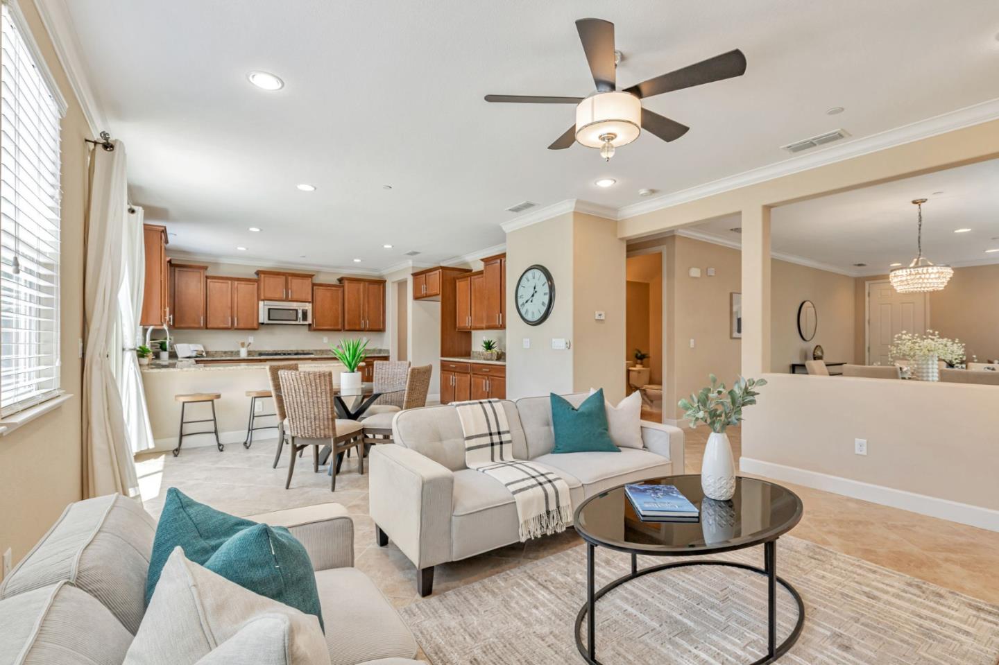 Detail Gallery Image 12 of 62 For 17425 Shelton Way, Morgan Hill,  CA 95037 - 3 Beds | 2/1 Baths