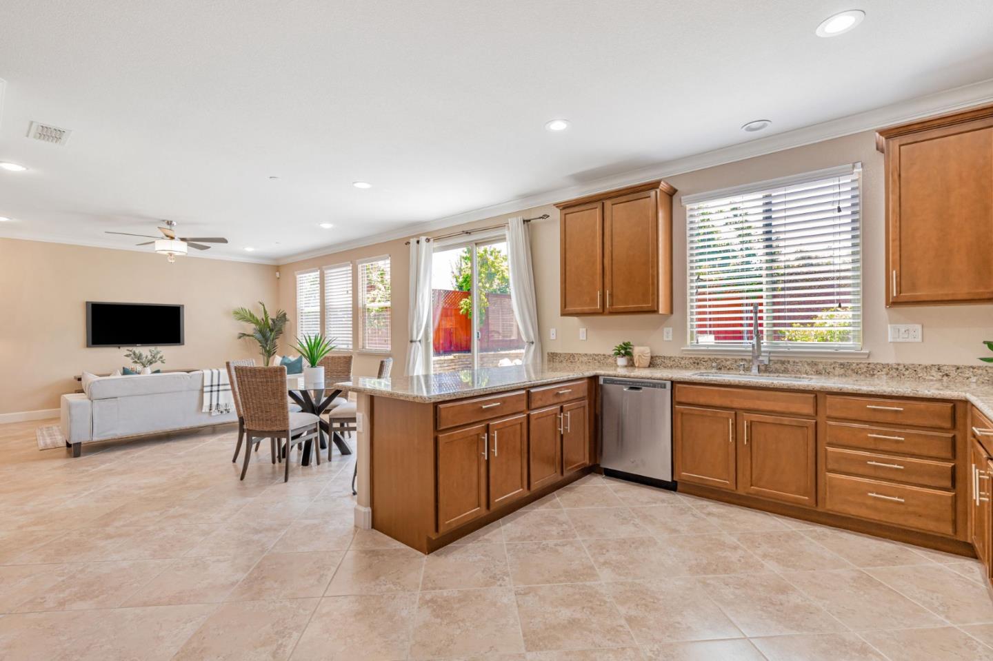 Detail Gallery Image 16 of 62 For 17425 Shelton Way, Morgan Hill,  CA 95037 - 3 Beds | 2/1 Baths