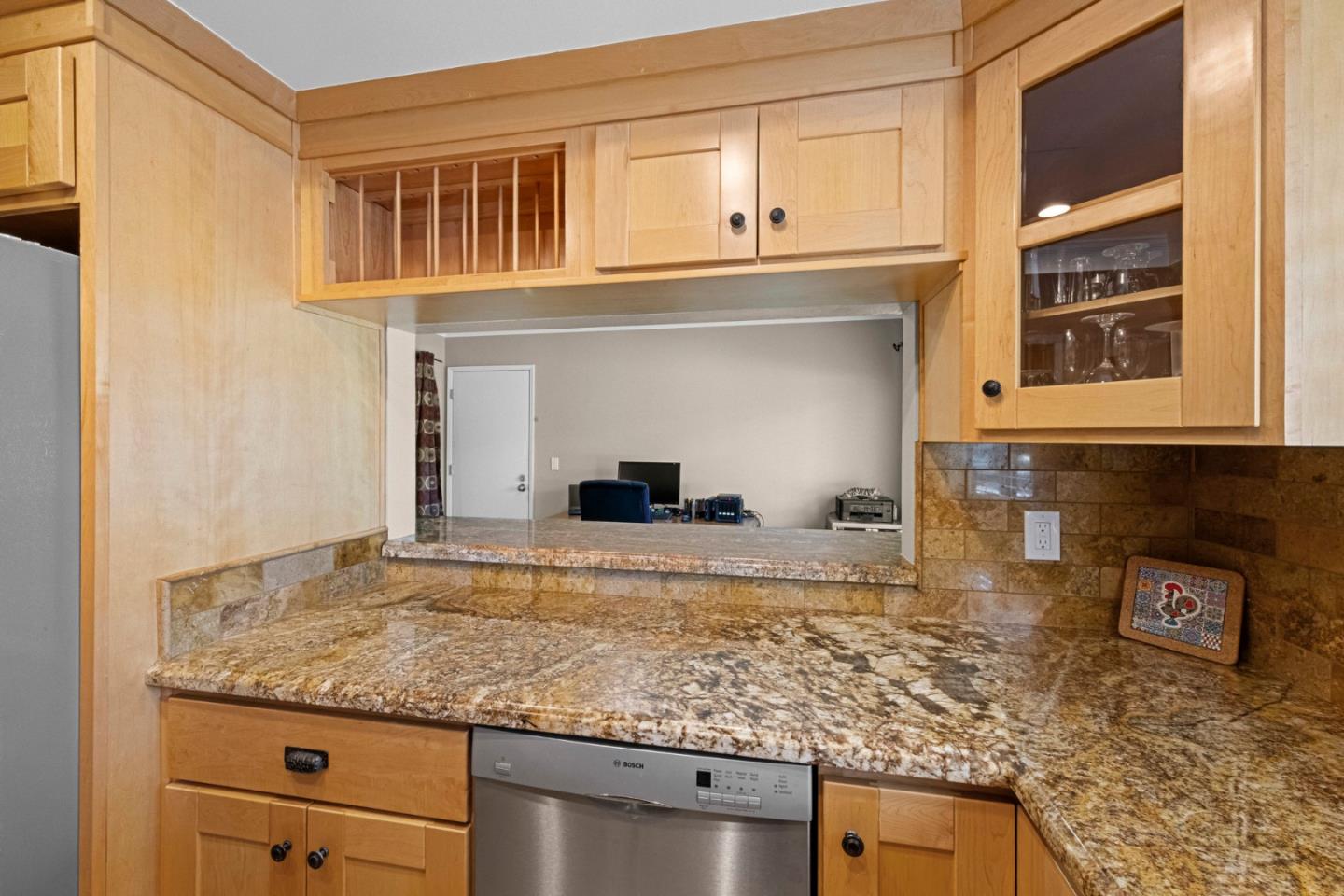 Detail Gallery Image 12 of 66 For 2137 Darnis Cir, Morgan Hill,  CA 95037 - 2 Beds | 2/1 Baths