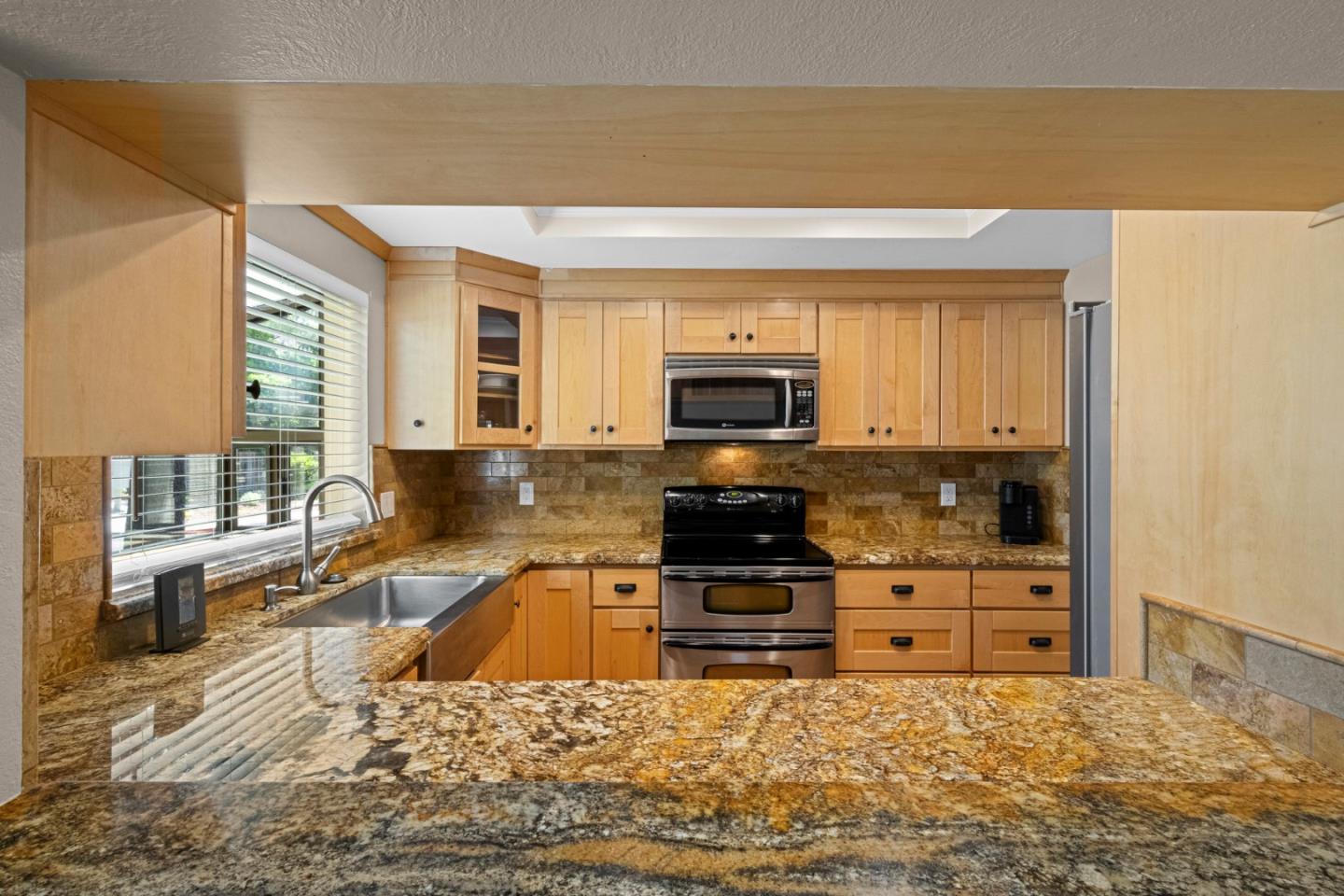 Detail Gallery Image 13 of 66 For 2137 Darnis Cir, Morgan Hill,  CA 95037 - 2 Beds | 2/1 Baths