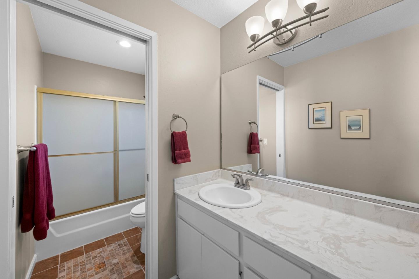 Detail Gallery Image 41 of 66 For 2137 Darnis Cir, Morgan Hill,  CA 95037 - 2 Beds | 2/1 Baths