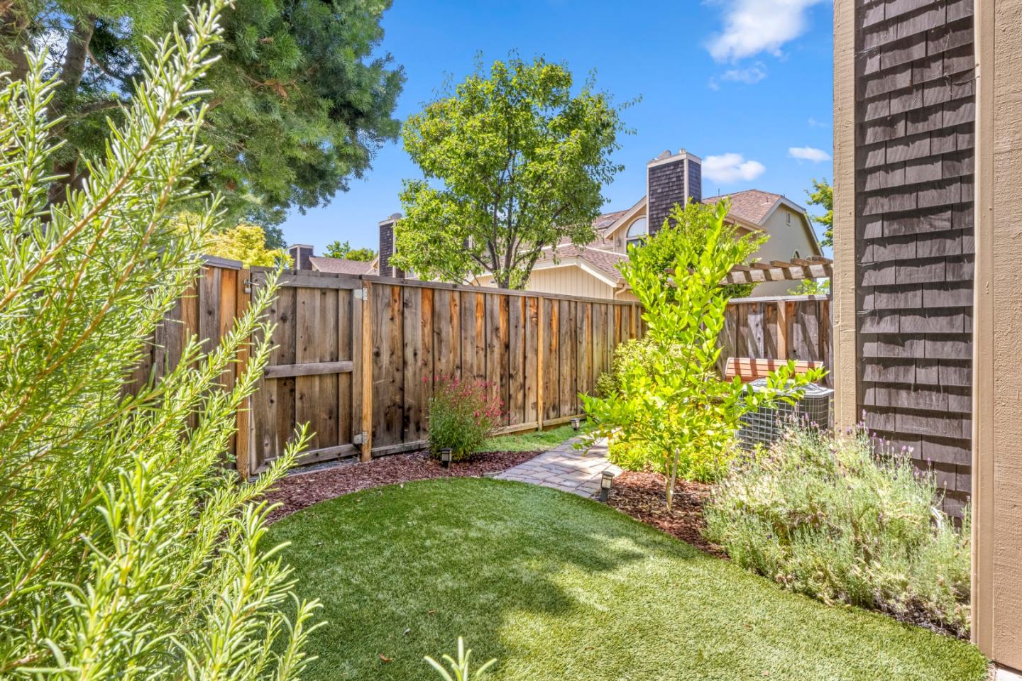 Detail Gallery Image 43 of 66 For 2137 Darnis Cir, Morgan Hill,  CA 95037 - 2 Beds | 2/1 Baths